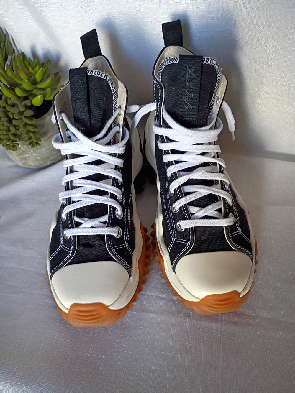 Converse Run Star Motion Platform Unisex Men's 7.5 -Women's 9  Black & Gum - Picture 3 of 12